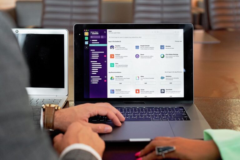 integración de sistemas empresariales en una pyme con herramientas conectadas